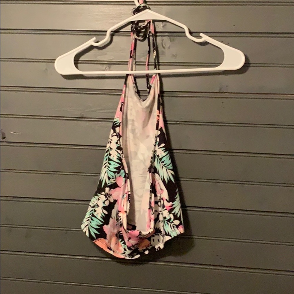 Halter top - Picture 2 of 2
